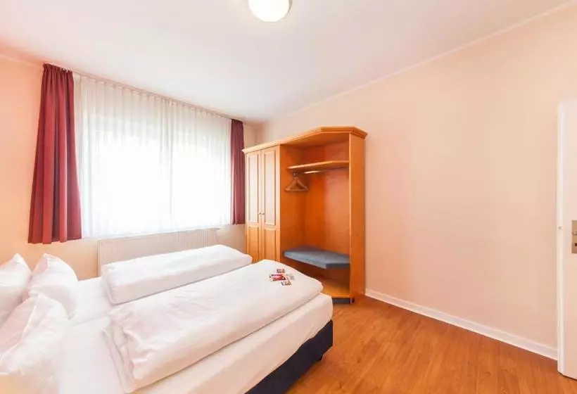 Novum  Flora Apartments