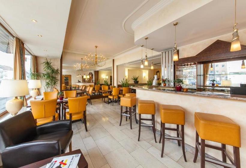 Novum Flora Apartments