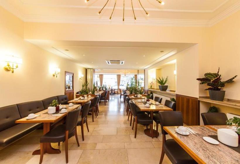 Novum Flora Apartments