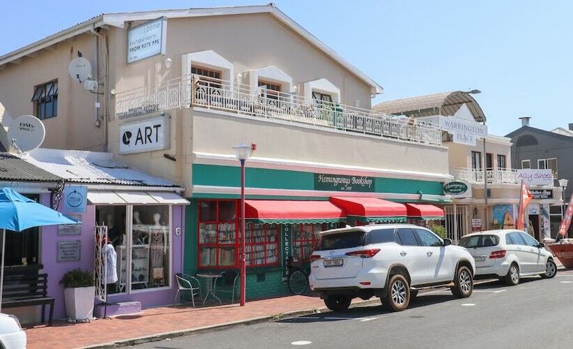 Zzzone Boutique Hostel