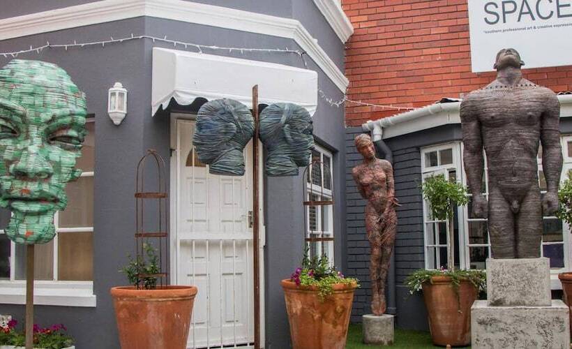 Zzzone Boutique Hostel