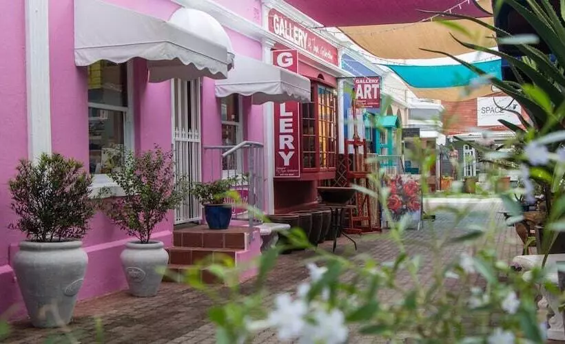 Zzzone Boutique Hostel