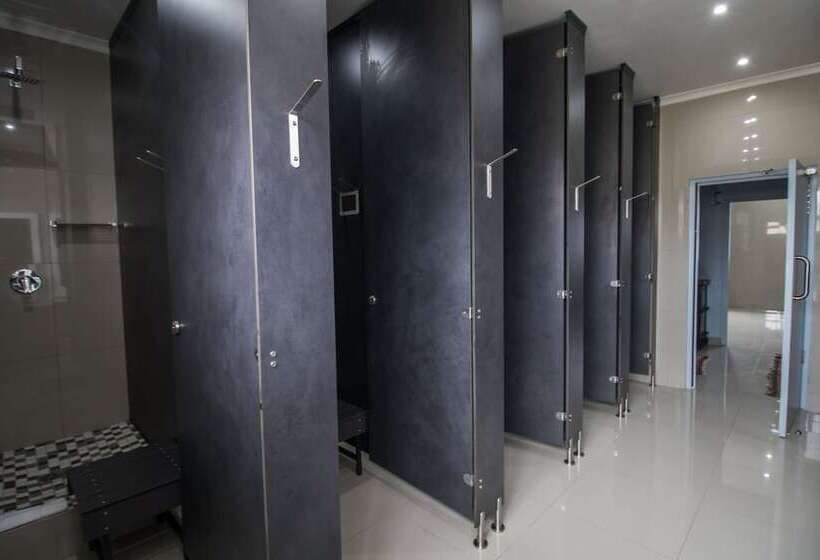 Zzzone Boutique Hostel