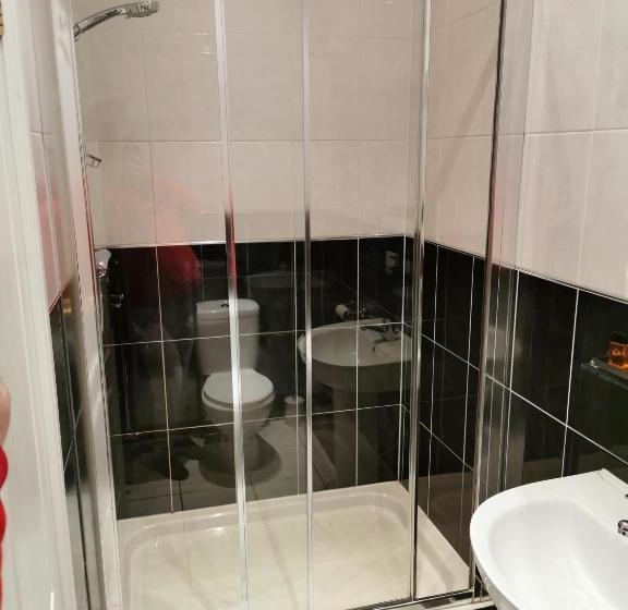 住宿加早餐  Thaiger Restaurant And Accommodation