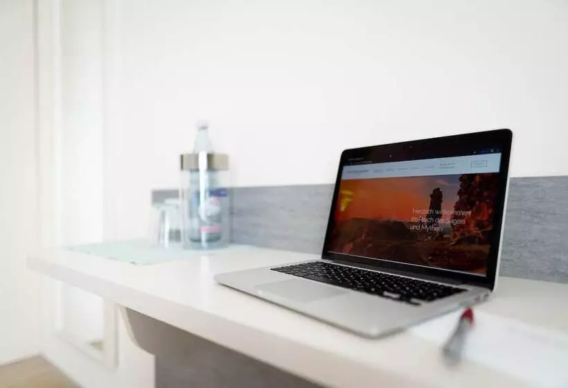 Hotelli Mythenresort Heimdall