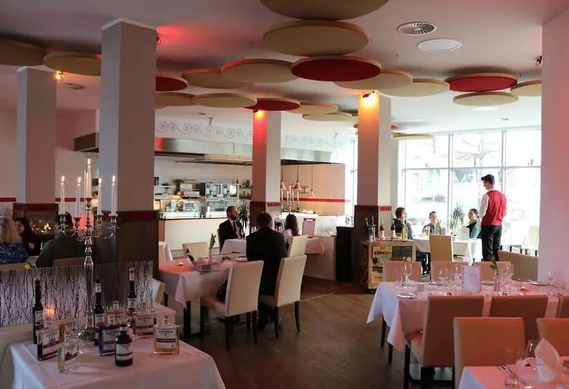 Hotelli Mythenresort Heimdall