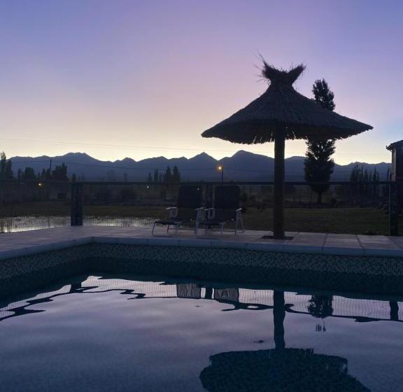 فندق Posada Villa Pituil