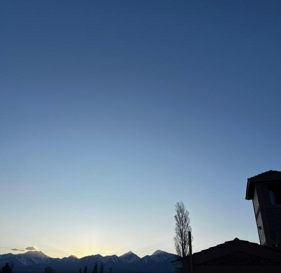 فندق Posada Villa Pituil