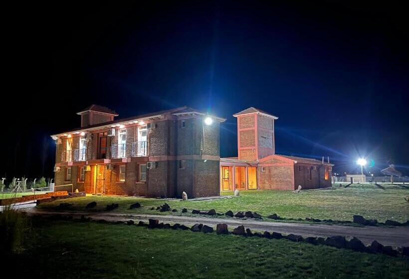 فندق Posada Villa Pituil