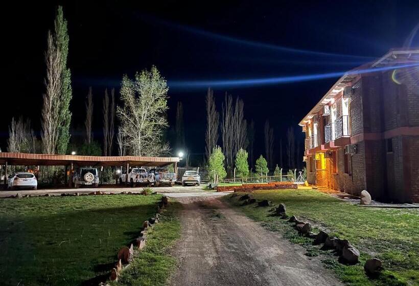 فندق Posada Villa Pituil