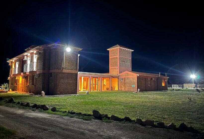 فندق Posada Villa Pituil