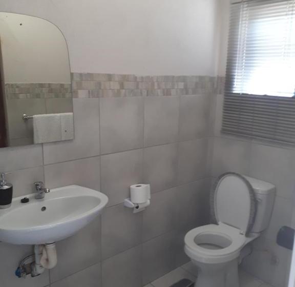 פנסיון Dreamwood Guest House