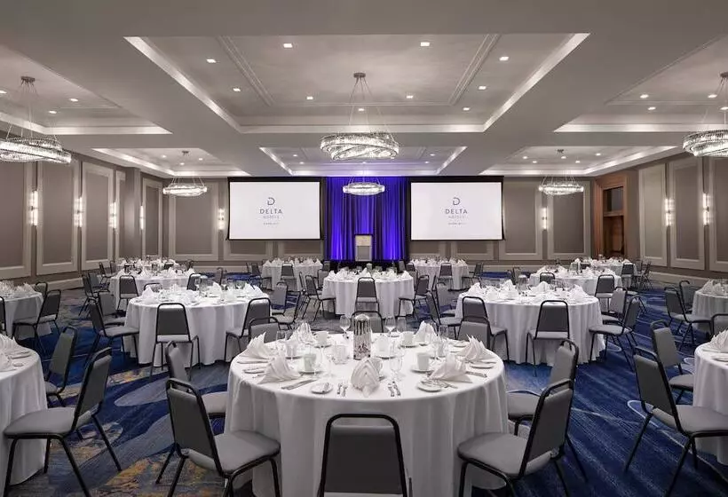 Delta Hotels By Marriott Thunder Bay