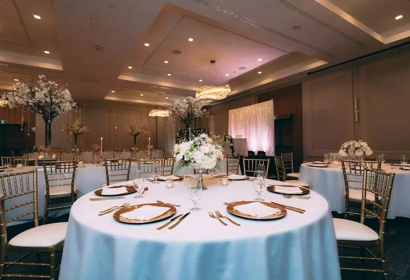 Delta Hotels By Marriott Thunder Bay