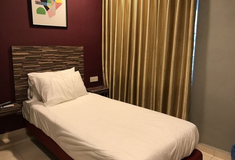 Hotel Oyo 434 Marbella