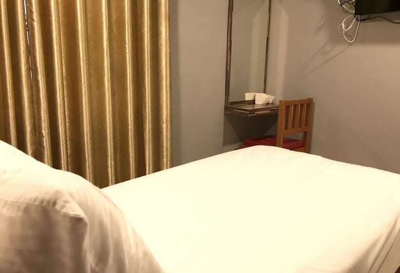 Hotel Oyo 434 Marbella