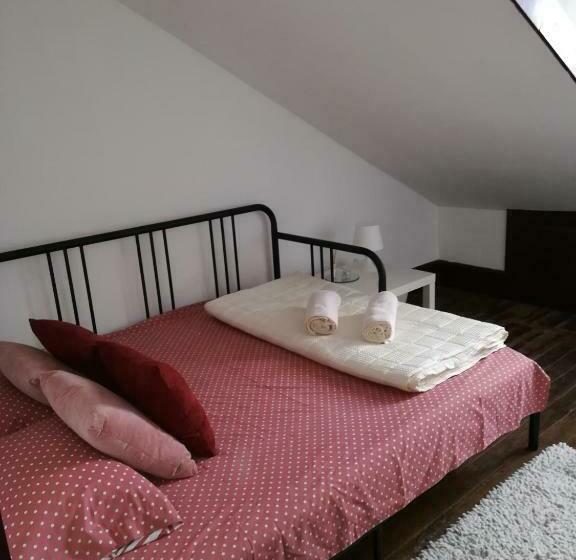 هاستل Pb4 House