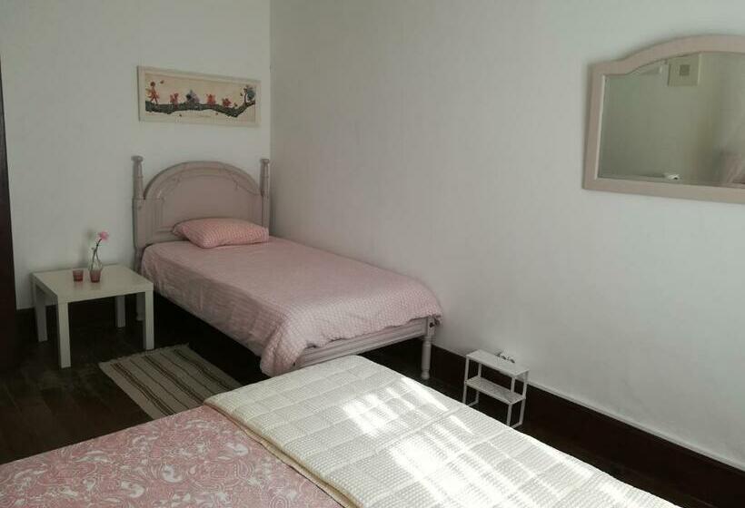 هاستل Pb4 House