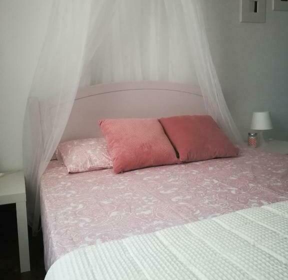 هاستل Pb4 House