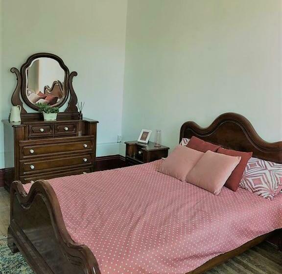 هاستل Pb4 House