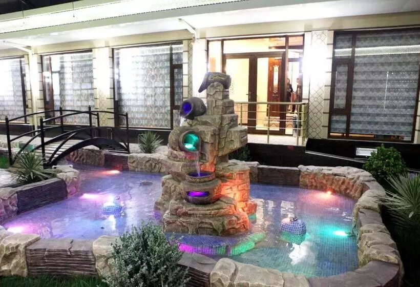 تختخواب و صبحانه Naxshab