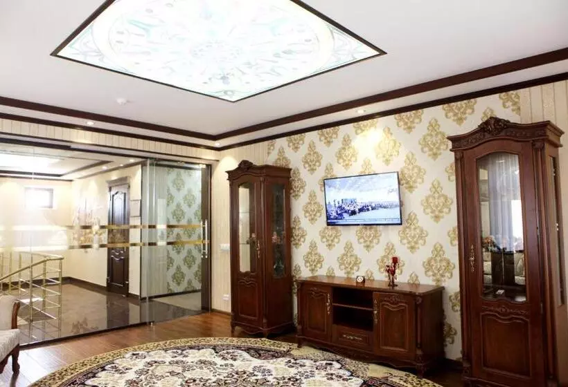 تختخواب و صبحانه Naxshab