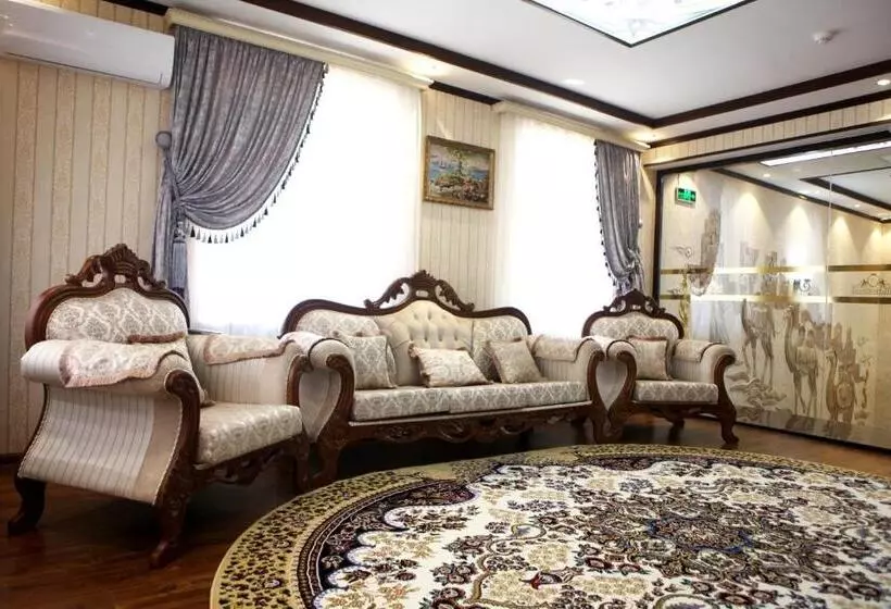 تختخواب و صبحانه Naxshab