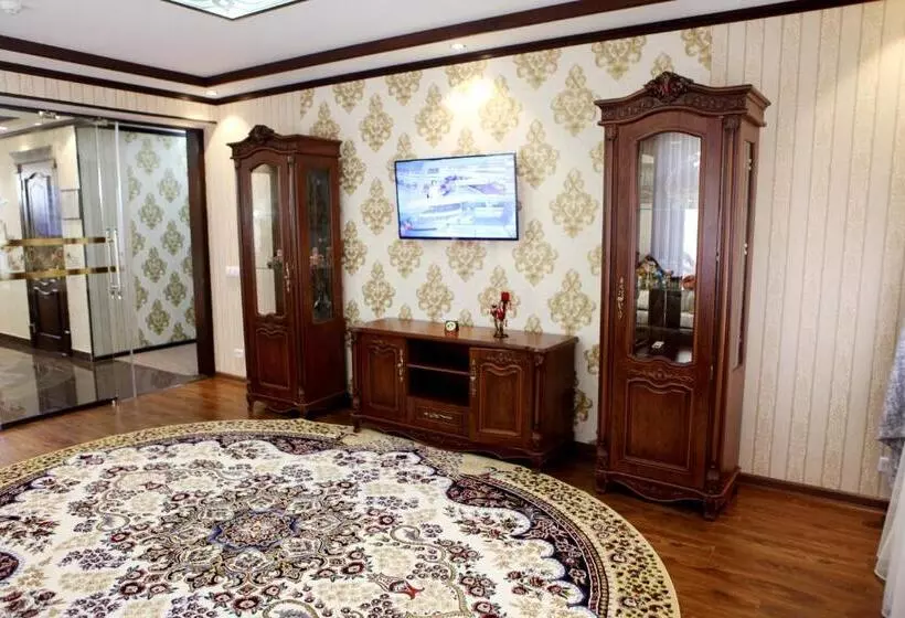 تختخواب و صبحانه Naxshab