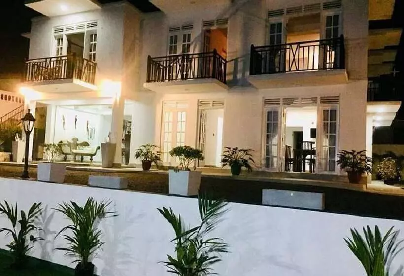 Hotelli Mount Castle