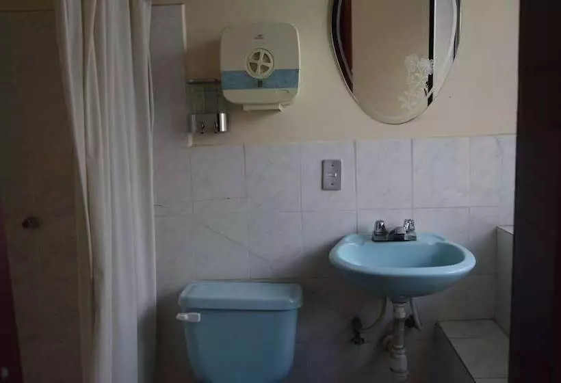 ホテル Hostel Santiago De Latacunga