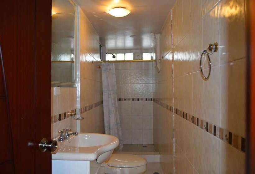 فندق Hostel Santiago De Latacunga