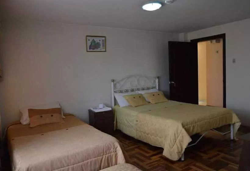 ホテル Hostel Santiago De Latacunga