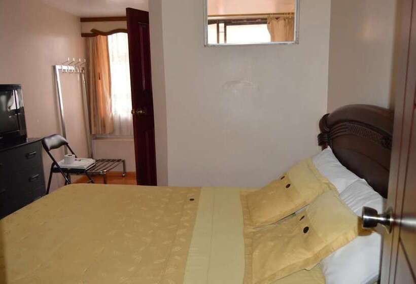 فندق Hostel Santiago De Latacunga