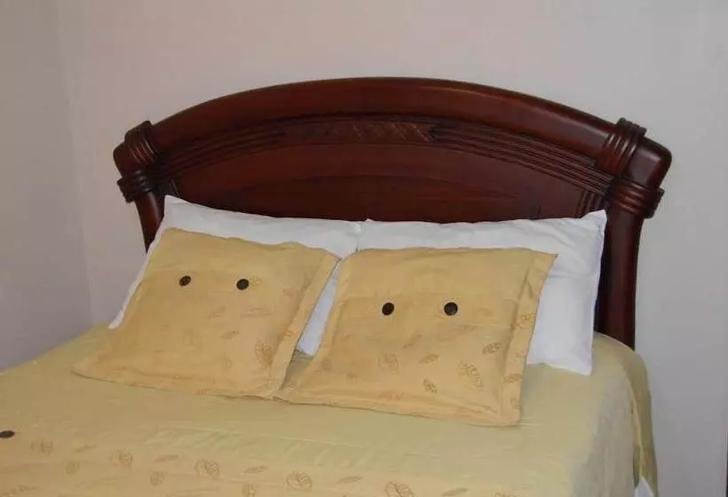 ホテル Hostel Santiago De Latacunga