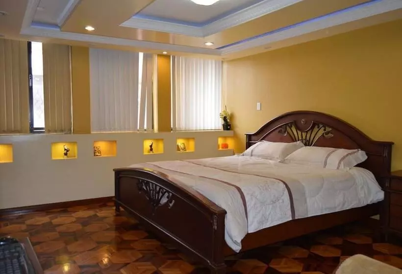 ホテル Hostel Santiago De Latacunga