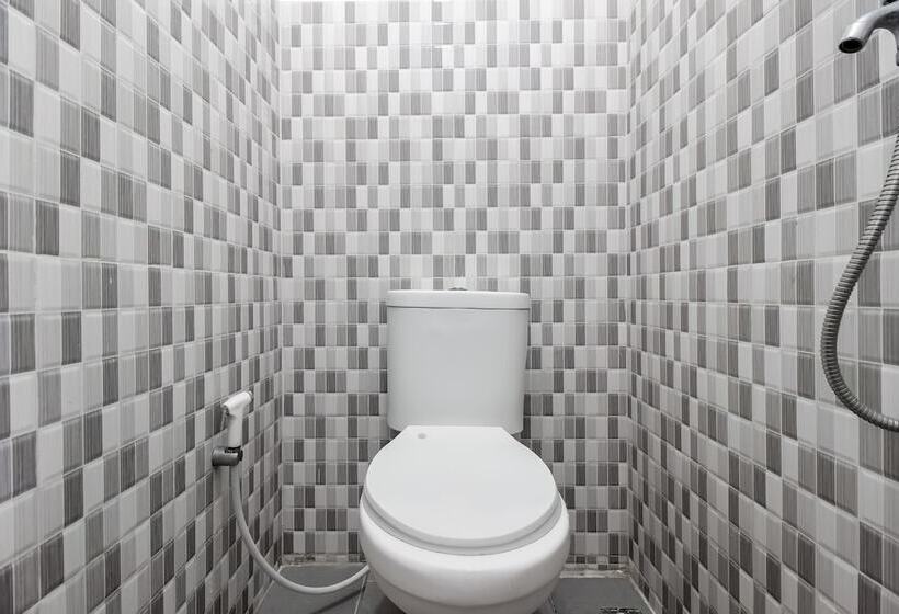 بنسيون Reddoorz Near Sam Ratulangi Airport Manado