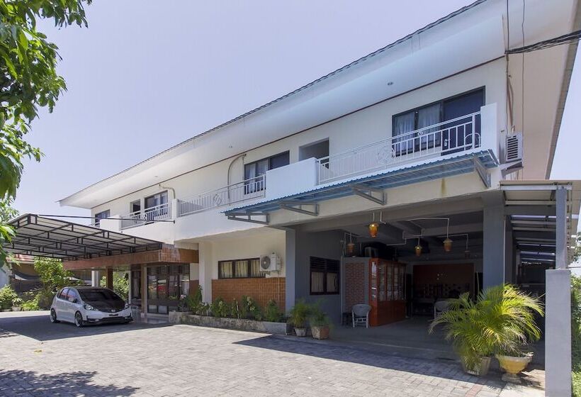 بنسيون Reddoorz Near Sam Ratulangi Airport Manado