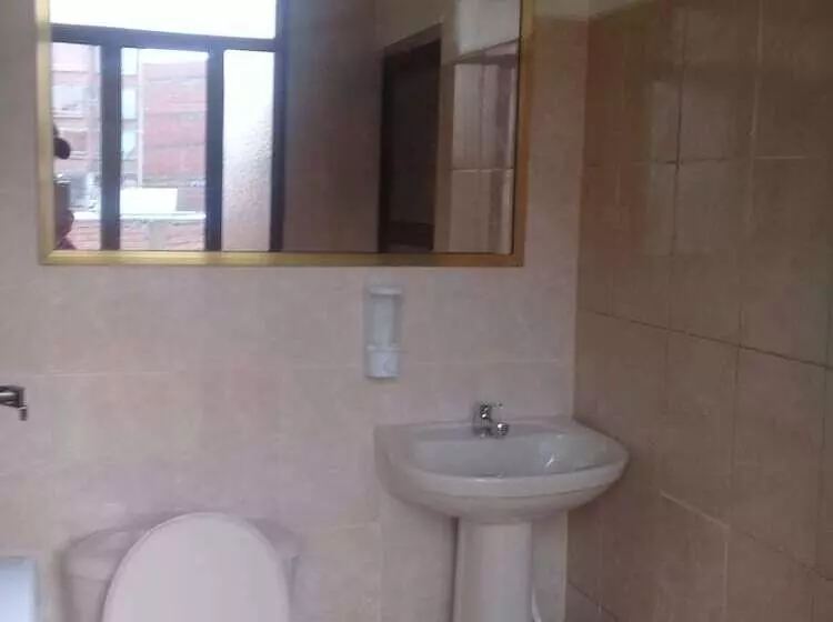 هتل Gran Copacabana Hostal