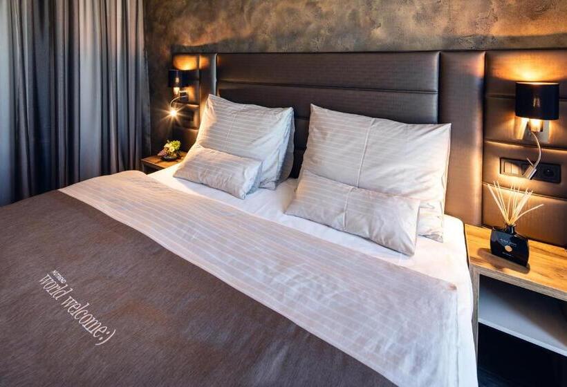 ホテル Nutrend World