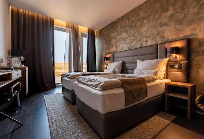 ホテル Nutrend World