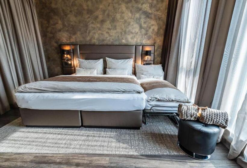 ホテル Nutrend World