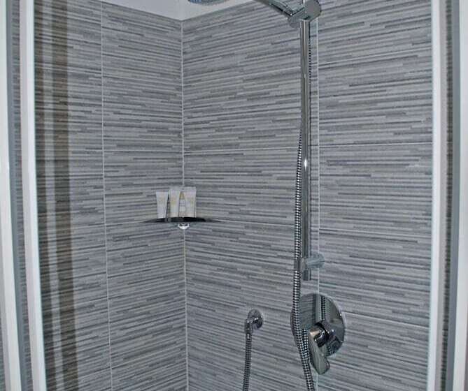 פנסיון Bonne Nuit Guest House