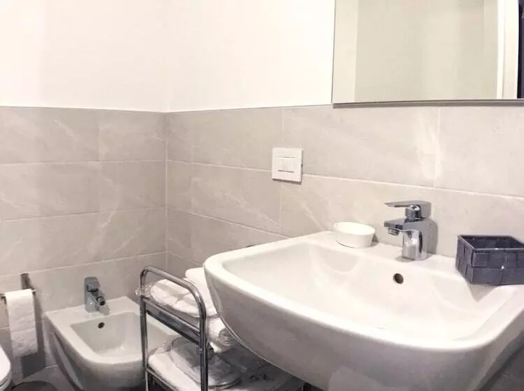 Majatalo Bonne Nuit Guest House