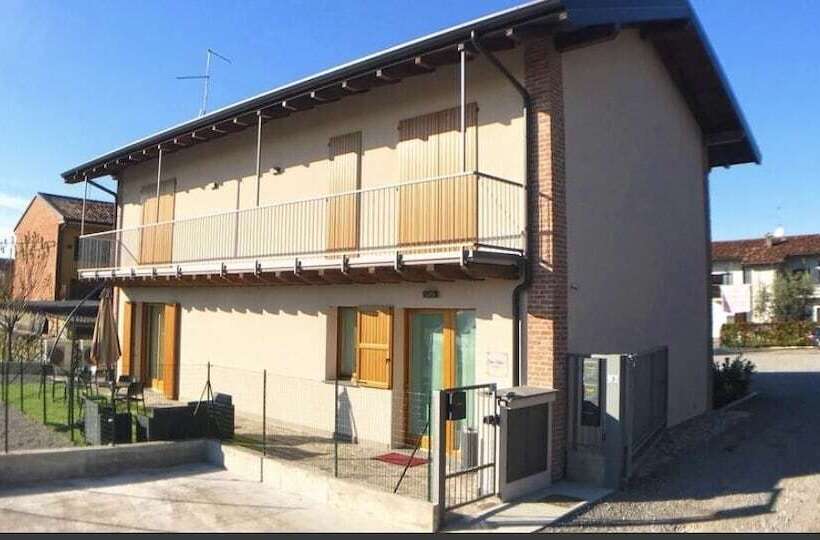 פנסיון Bonne Nuit Guest House