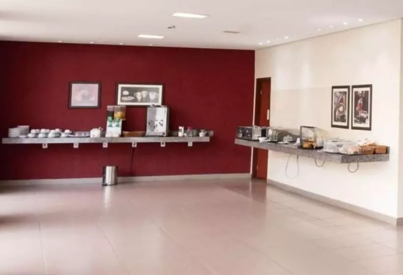 Hotelli Colonial Flat