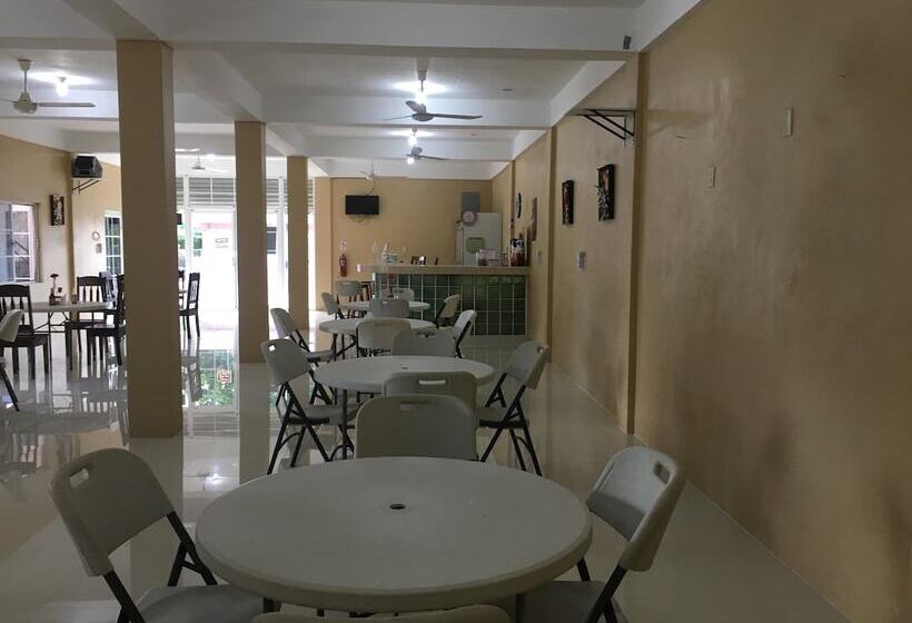 هتل Sarteneja Inn