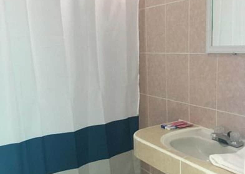 هتل Sarteneja Inn