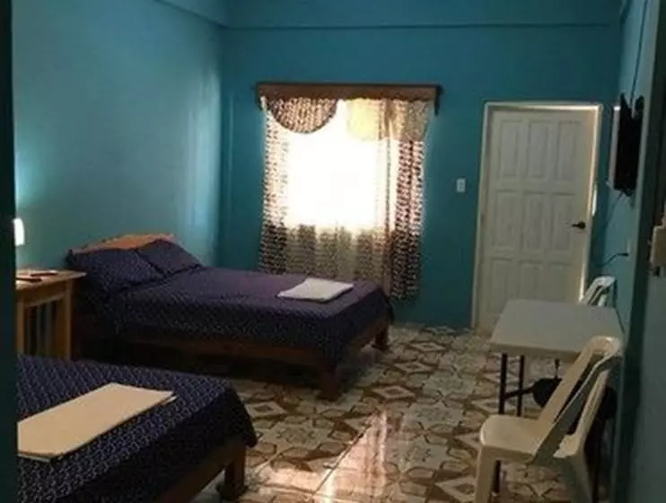 هتل Sarteneja Inn