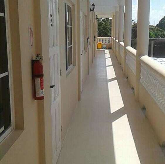 هتل Sarteneja Inn