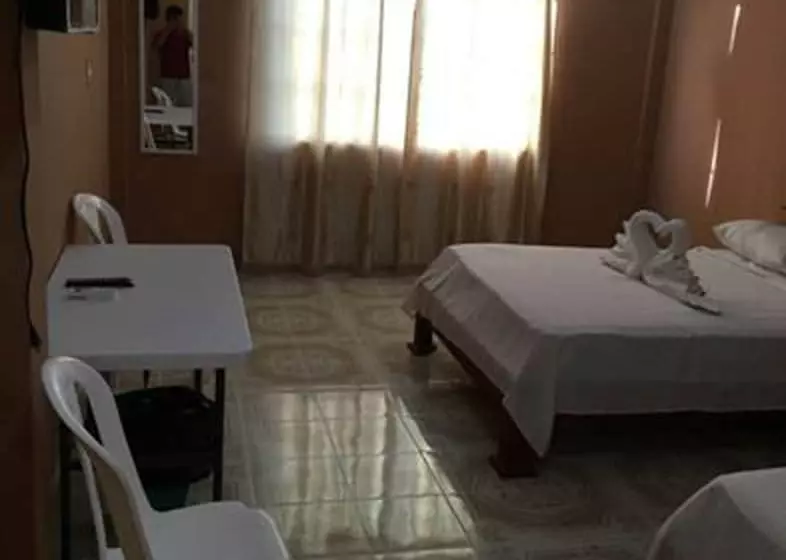 هتل Sarteneja Inn